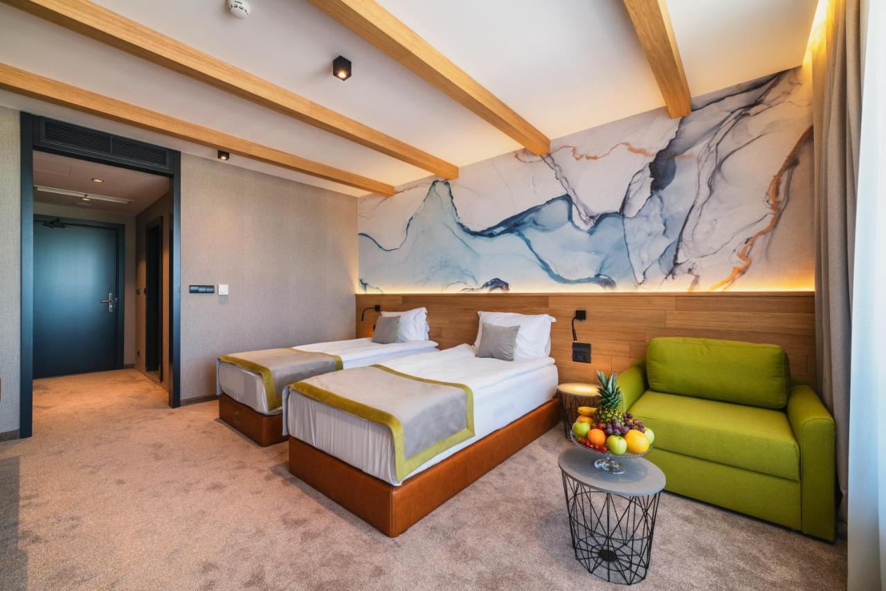 Spa Complex Belchin Spring Екстер'єр фото