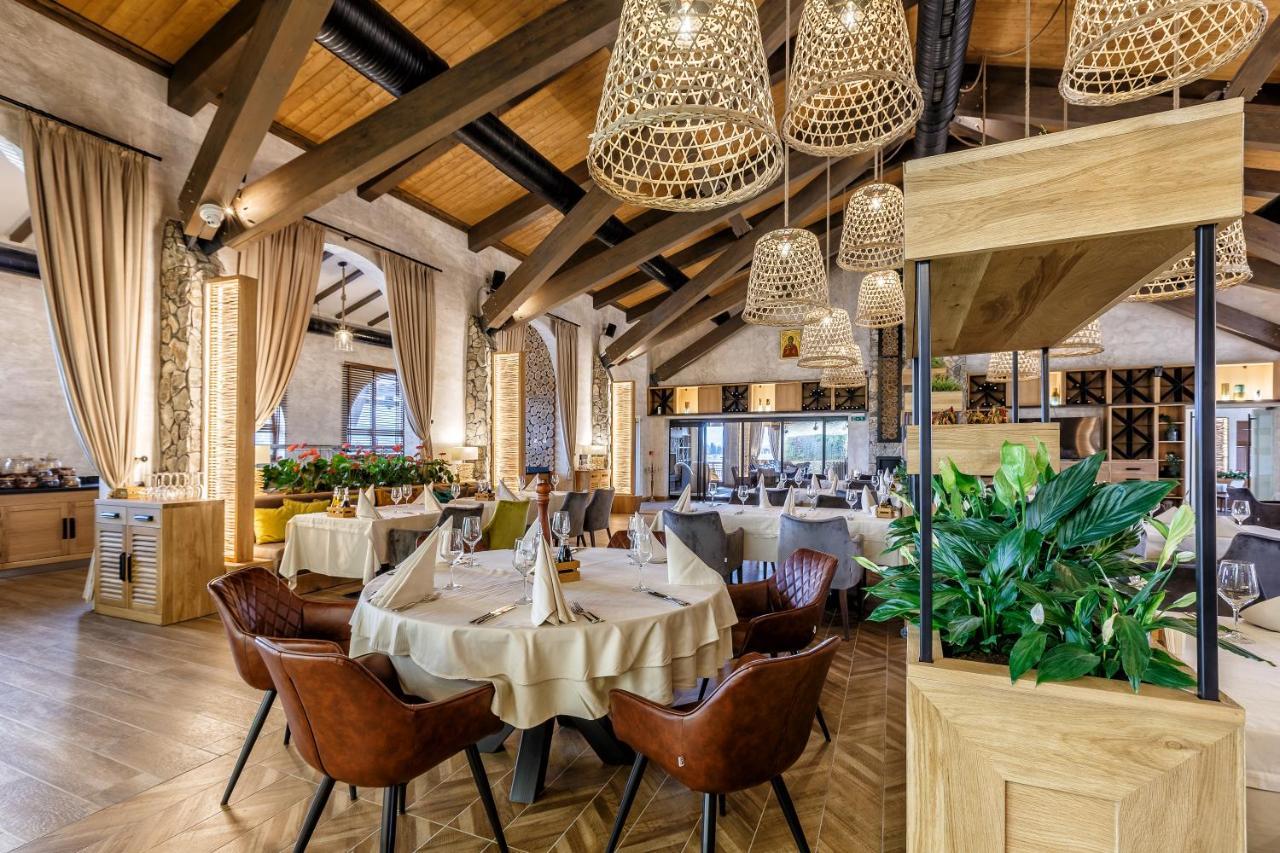 Spa Complex Belchin Spring Екстер'єр фото