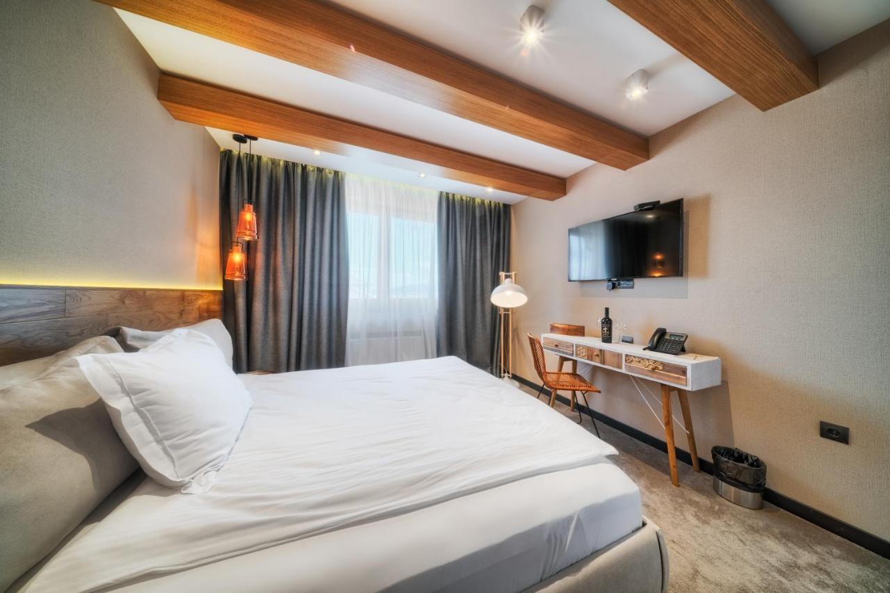 Spa Complex Belchin Spring Екстер'єр фото